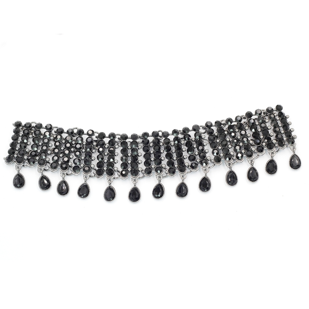 Black fashion retro pendant crystal choker
